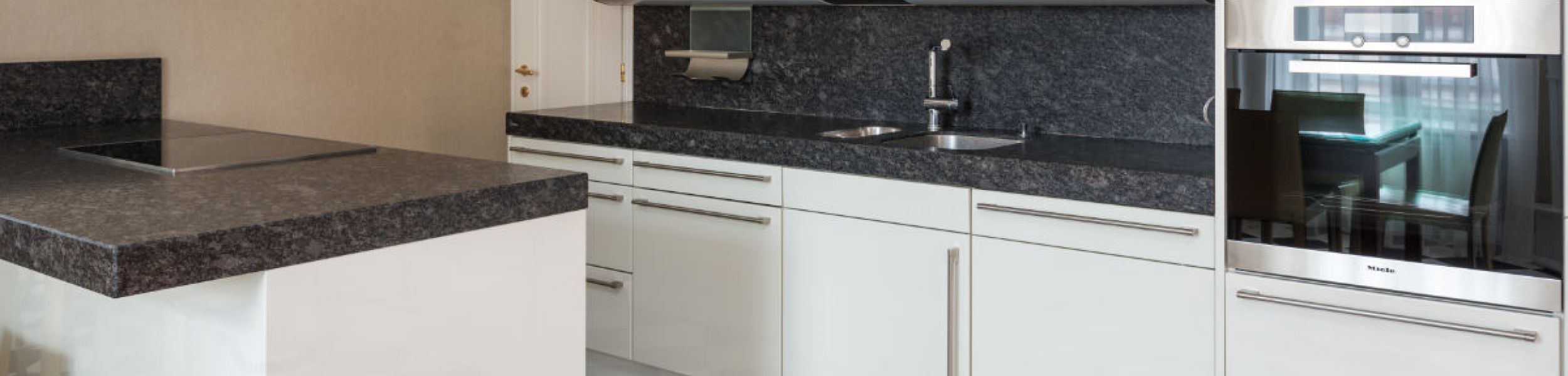 Dark style granite countertop is a good choice for restaurants and bars.